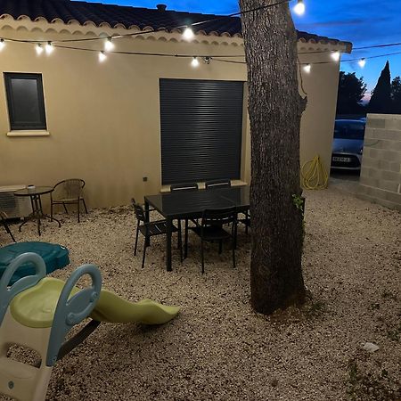 Maison T3 Dans Un Village Calme Saint-Mitre-les-Remparts Екстериор снимка