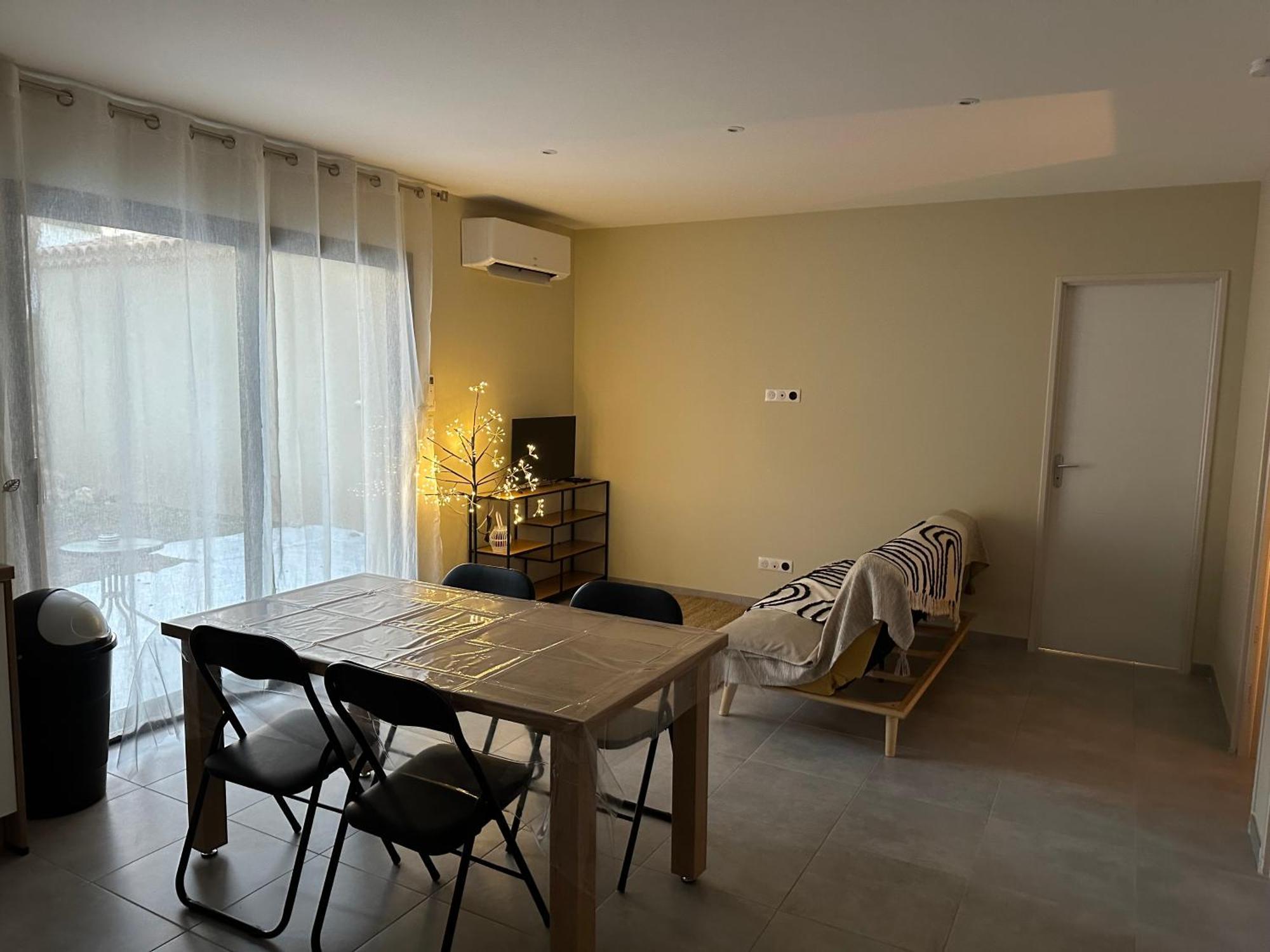 Maison T3 Dans Un Village Calme Saint-Mitre-les-Remparts Екстериор снимка