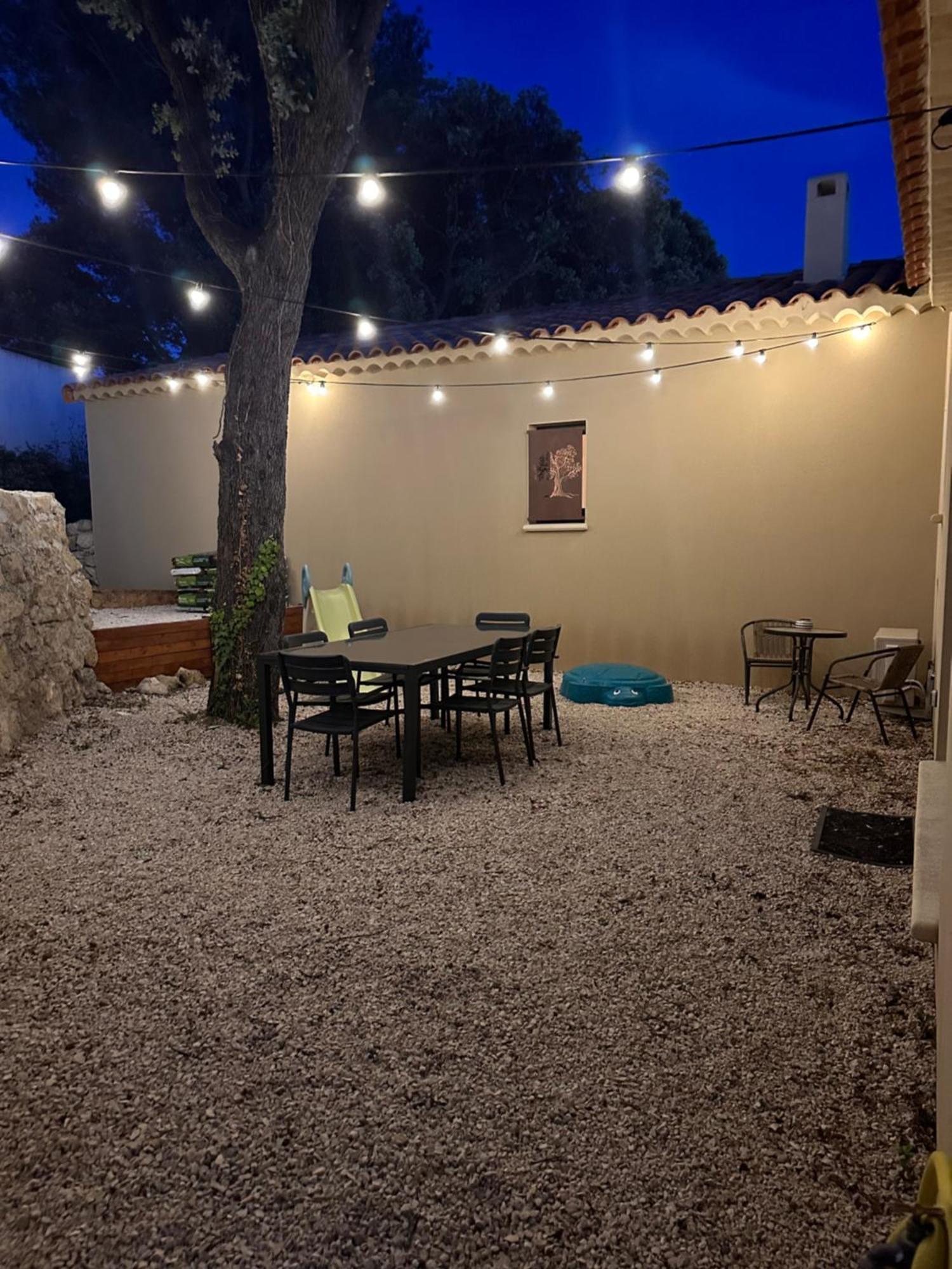 Maison T3 Dans Un Village Calme Saint-Mitre-les-Remparts Екстериор снимка