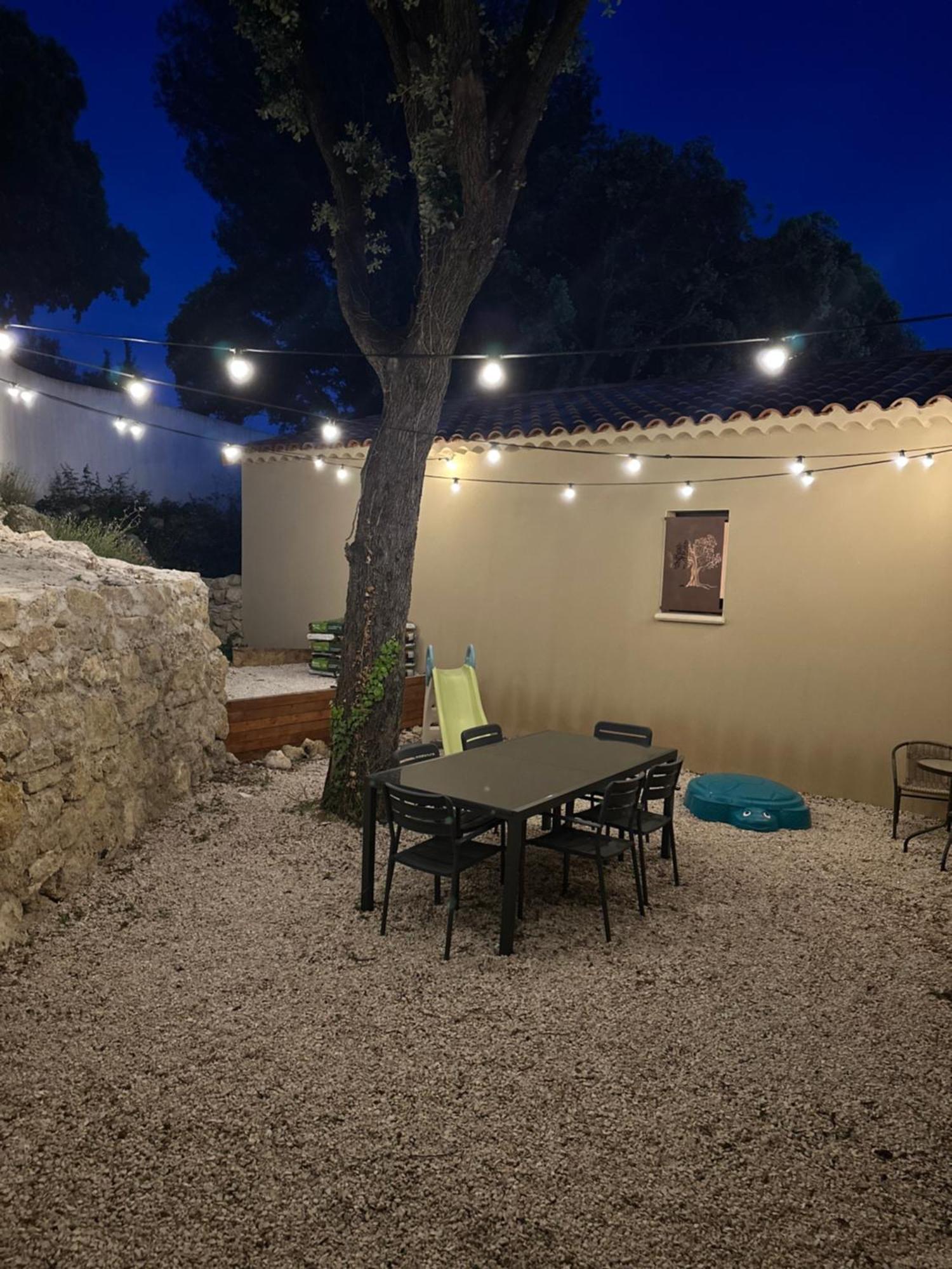 Maison T3 Dans Un Village Calme Saint-Mitre-les-Remparts Екстериор снимка